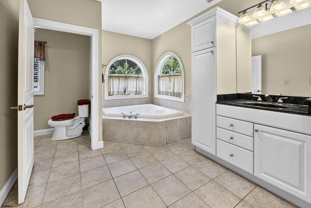 822 E Harlequin Dr Galloway Township, NJ 08205
