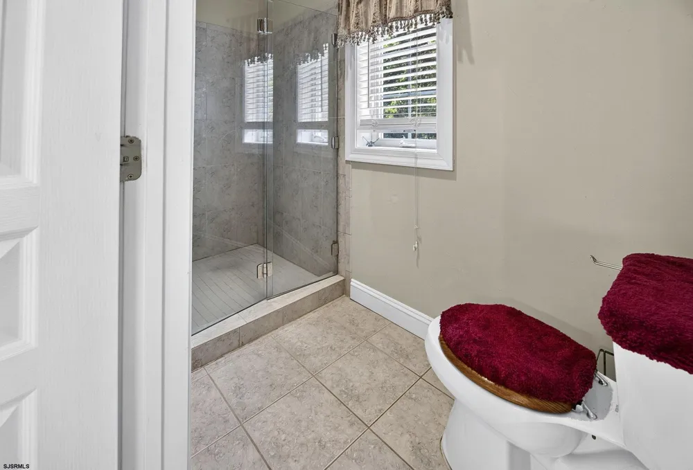 822 E Harlequin Dr Galloway Township, NJ 08205