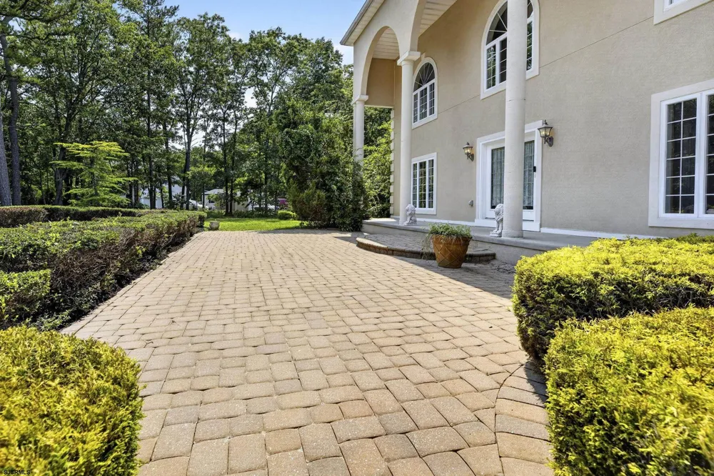 822 E Harlequin Dr Galloway Township, NJ 08205