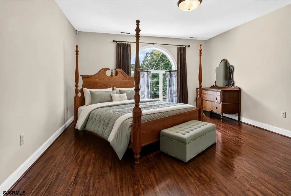 822 E Harlequin Dr Galloway Township, NJ 08205