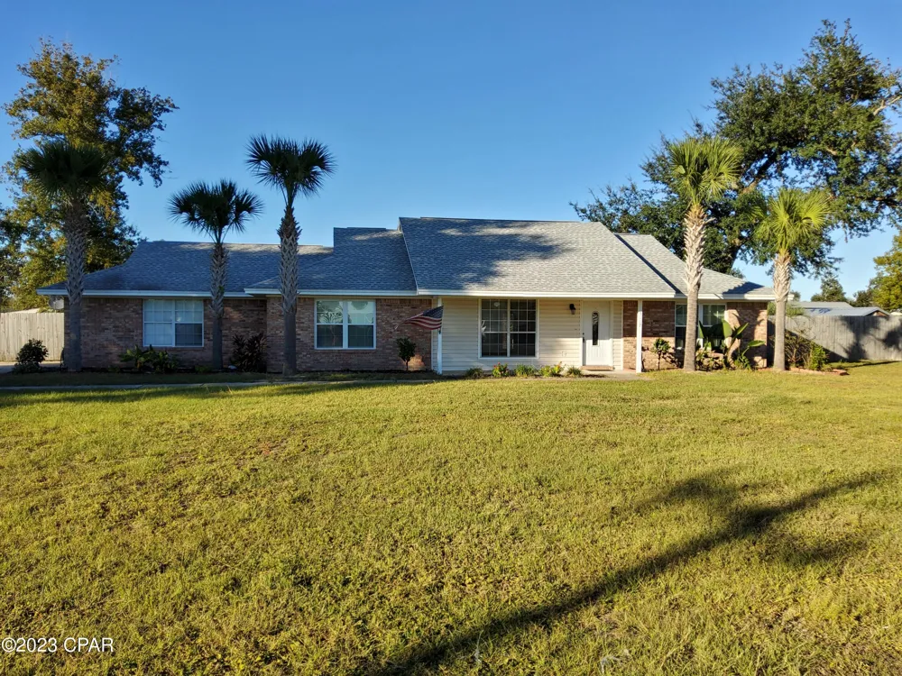 5117 Bayhead Road Youngstown, FL 32466