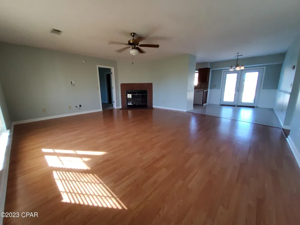 5117 Bayhead Road Youngstown, FL 32466