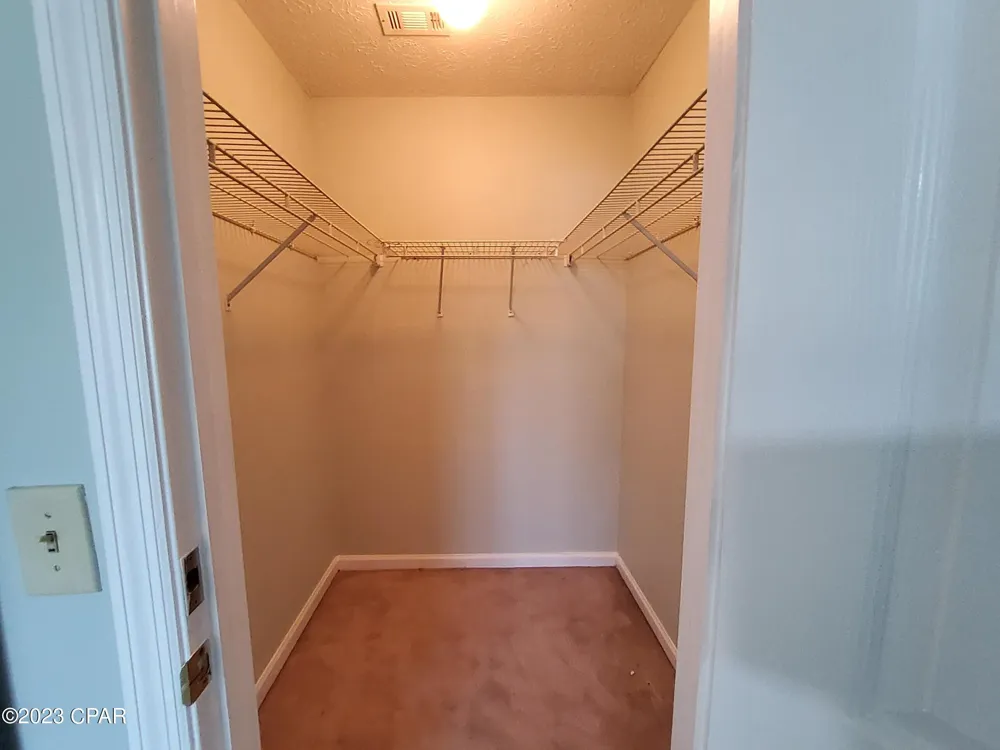 5117 Bayhead Road Youngstown, FL 32466