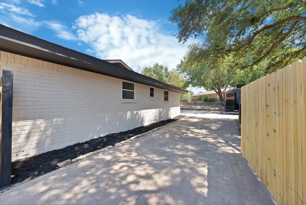 6617 Sabrosa Court W Fort Worth, TX 76133