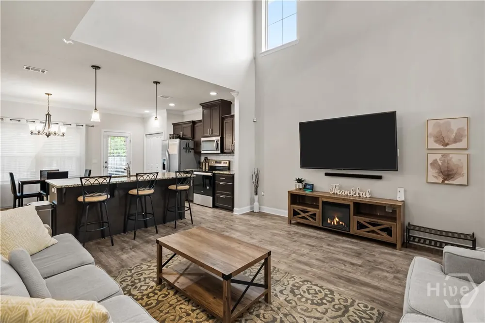 751 Fairview Cir Hinesville, GA 31313