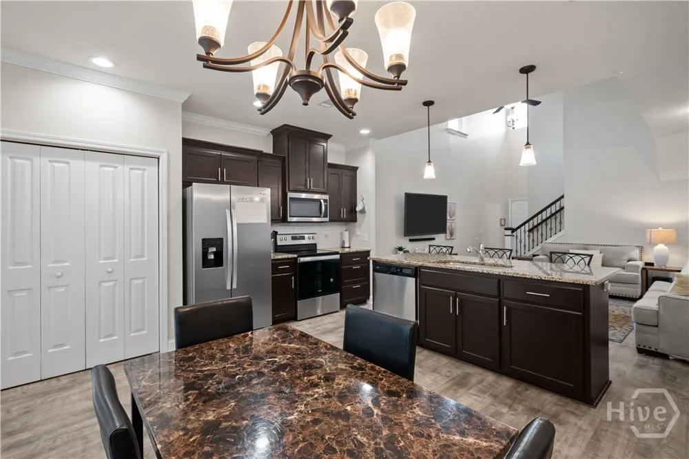 751 Fairview Cir Hinesville, GA 31313