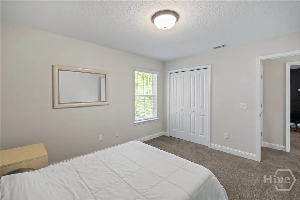751 Fairview Cir Hinesville, GA 31313