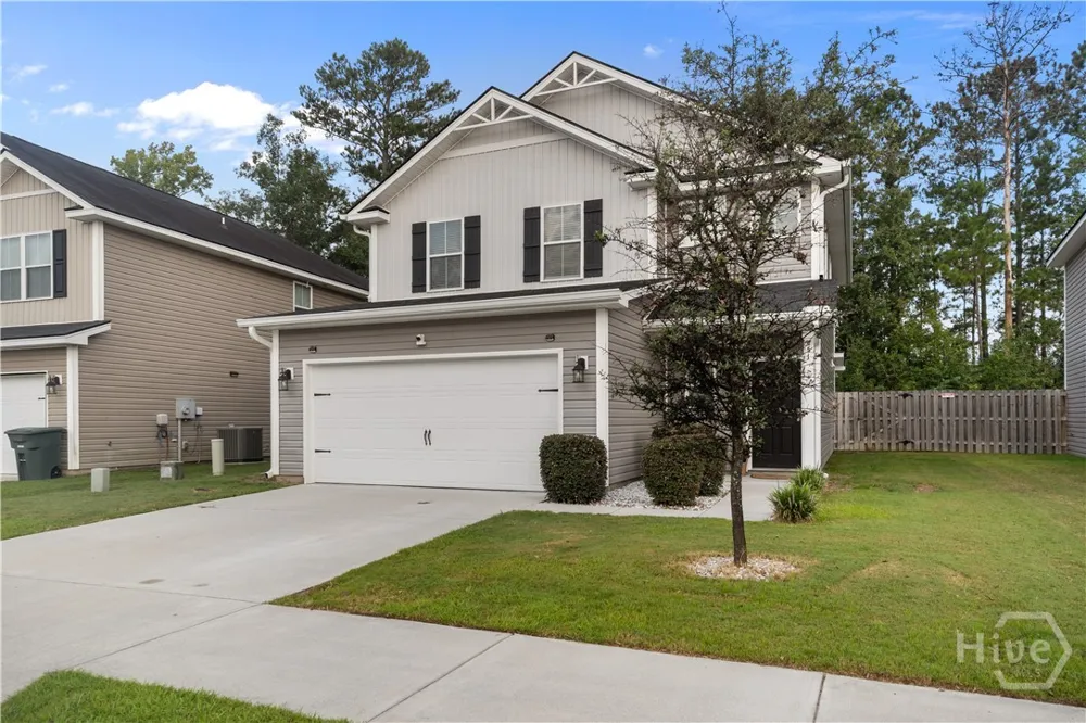 751 Fairview Cir Hinesville, GA 31313