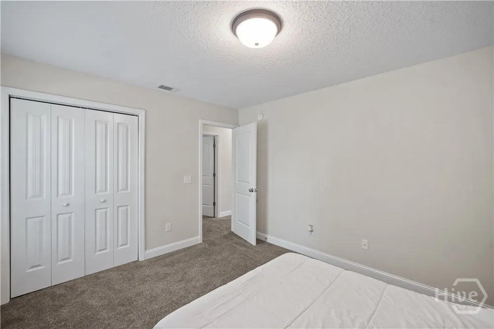 751 Fairview Cir Hinesville, GA 31313