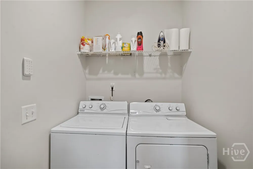 751 Fairview Cir Hinesville, GA 31313