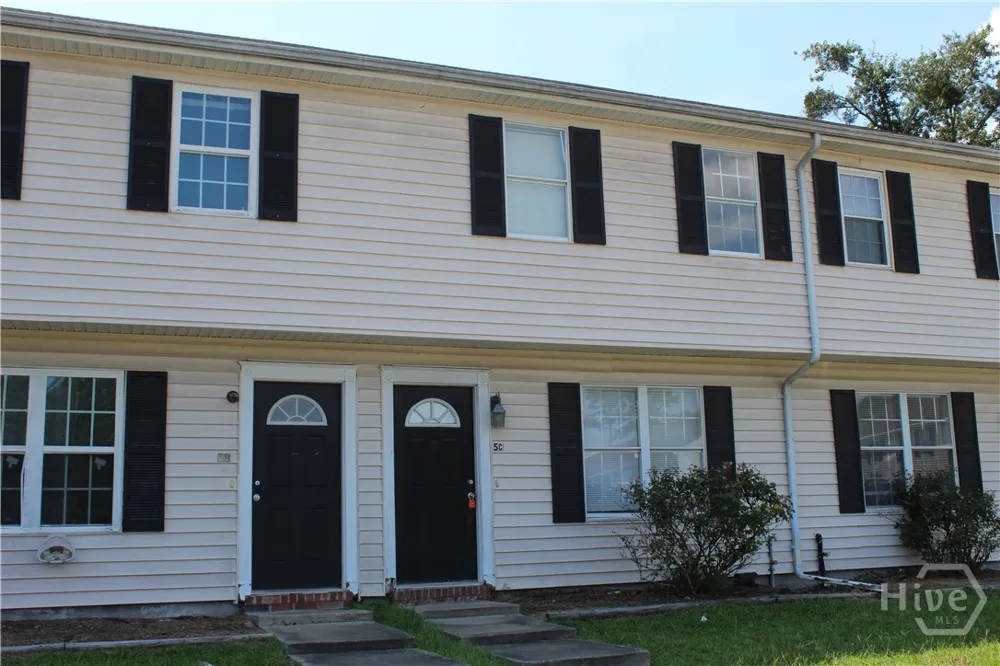 1100 Pineland Avenue #5C Hinesville, GA 31313