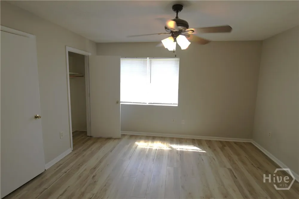 1100 Pineland Avenue #5C Hinesville, GA 31313
