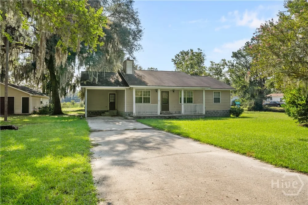 665 Lake Shore Drive Midway, GA 31320