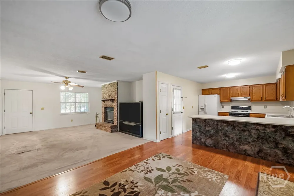 665 Lake Shore Drive Midway, GA 31320
