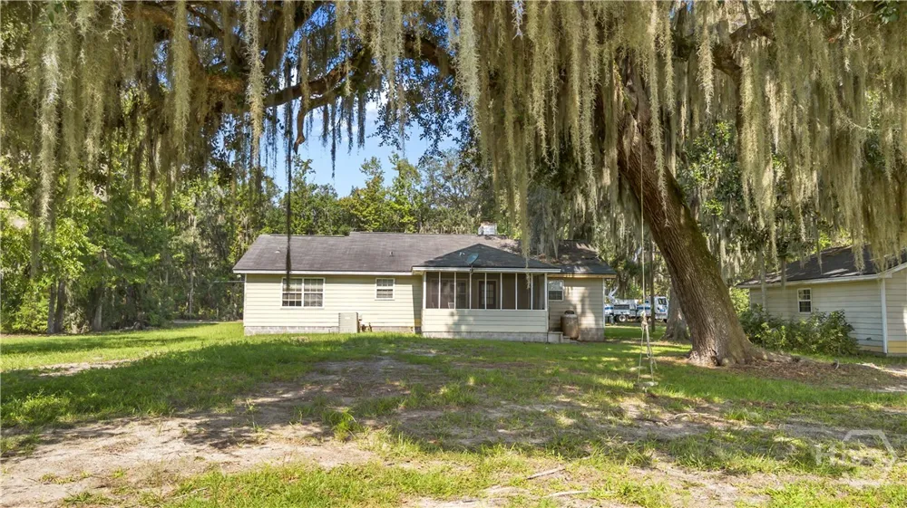 665 Lake Shore Drive Midway, GA 31320