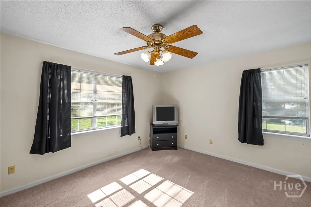 665 Lake Shore Drive Midway, GA 31320