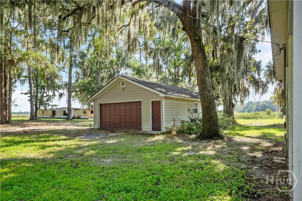 665 Lake Shore Drive Midway, GA 31320