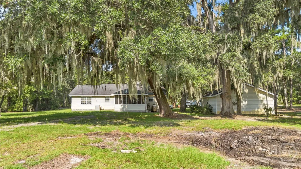 665 Lake Shore Drive Midway, GA 31320