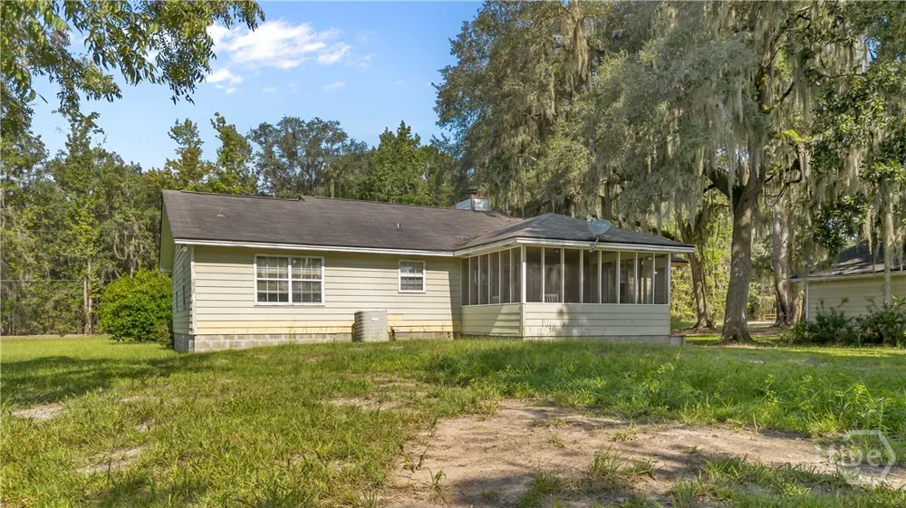 665 Lake Shore Drive Midway, GA 31320