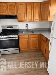 49 Gardenview Terrace #24 East Windsor, NJ 08520