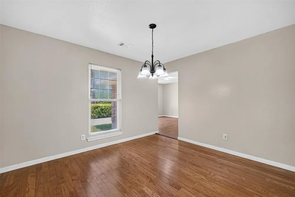 12915 33rd 1/2 Street Santa Fe, TX 77510
