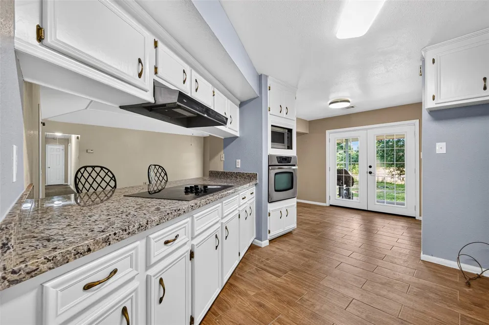 12915 33rd 1/2 Street Santa Fe, TX 77510