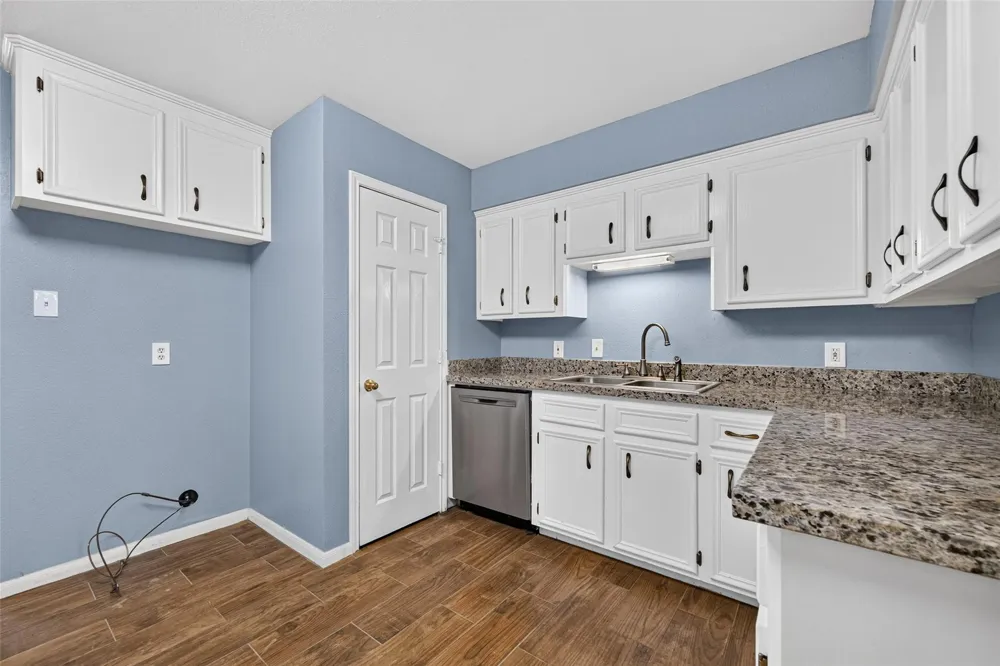 12915 33rd 1/2 Street Santa Fe, TX 77510