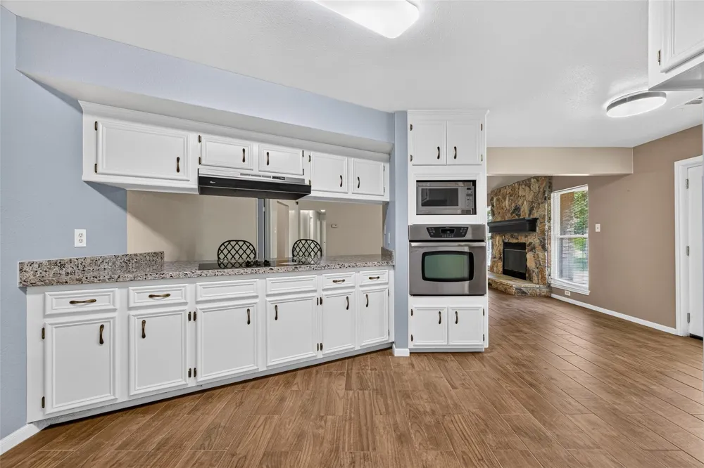 12915 33rd 1/2 Street Santa Fe, TX 77510
