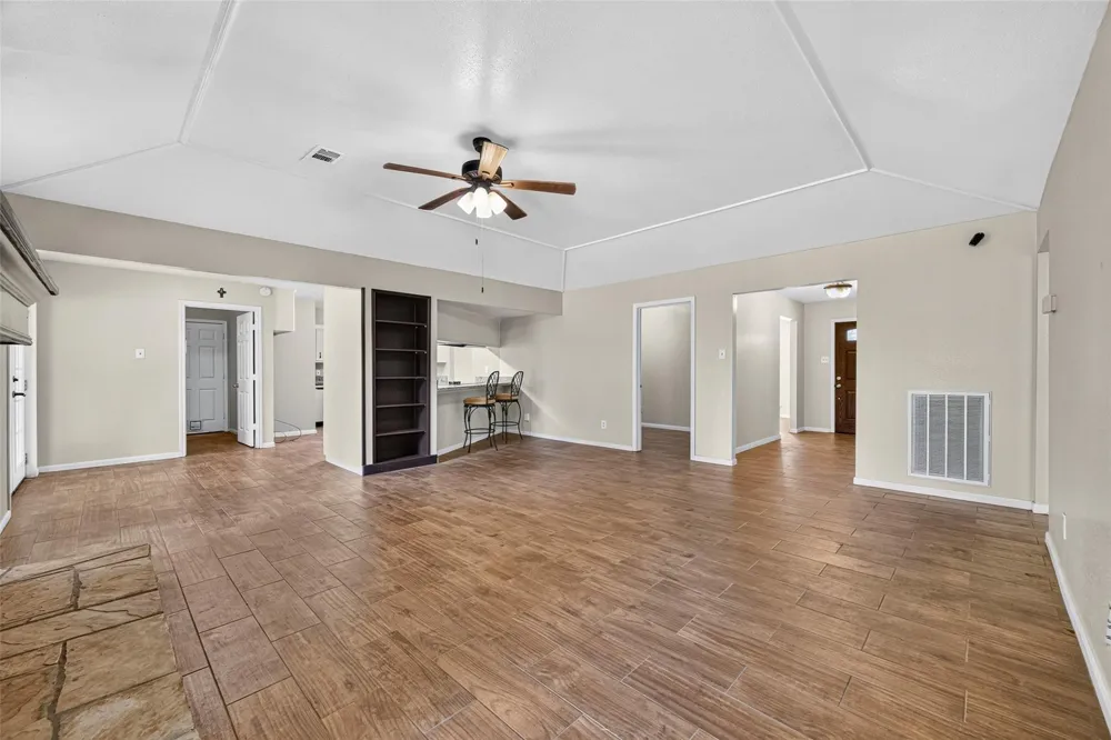 12915 33rd 1/2 Street Santa Fe, TX 77510