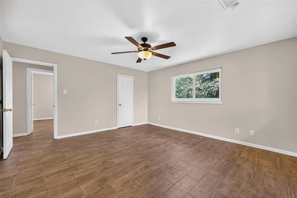 12915 33rd 1/2 Street Santa Fe, TX 77510
