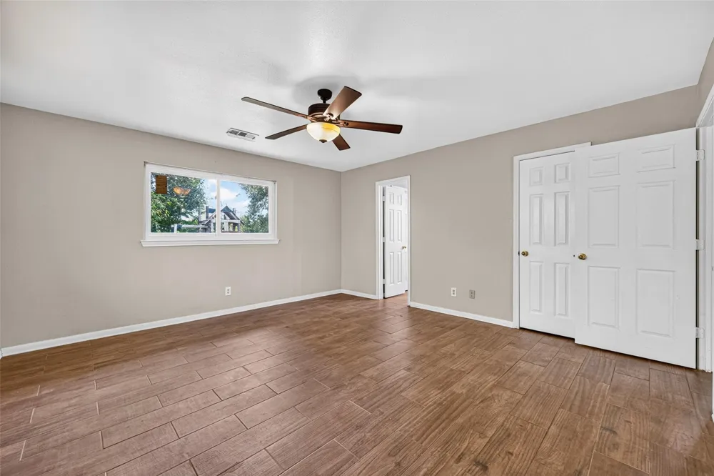 12915 33rd 1/2 Street Santa Fe, TX 77510