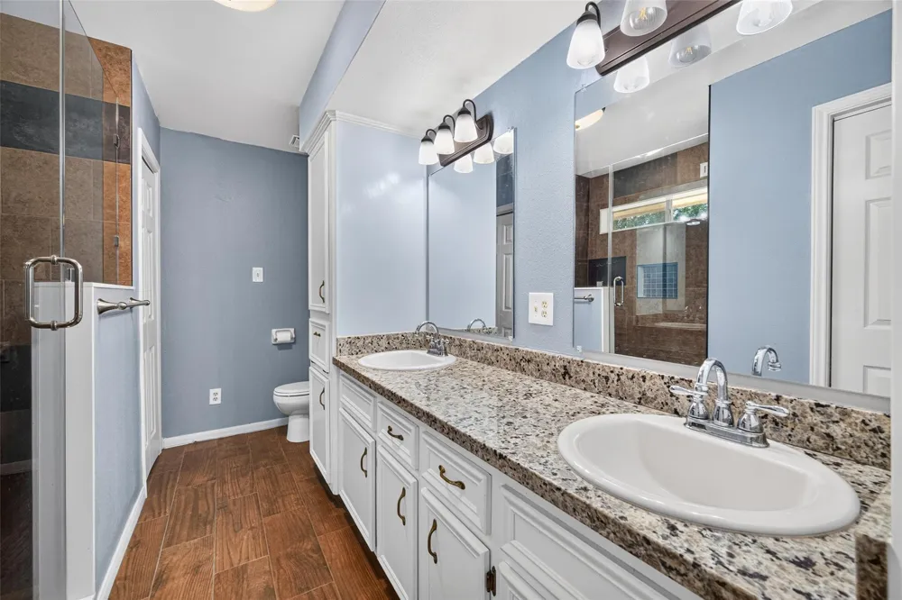 12915 33rd 1/2 Street Santa Fe, TX 77510