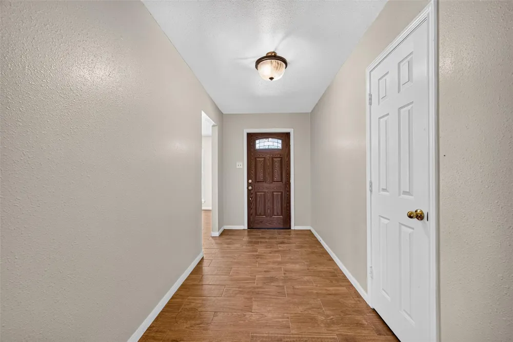 12915 33rd 1/2 Street Santa Fe, TX 77510