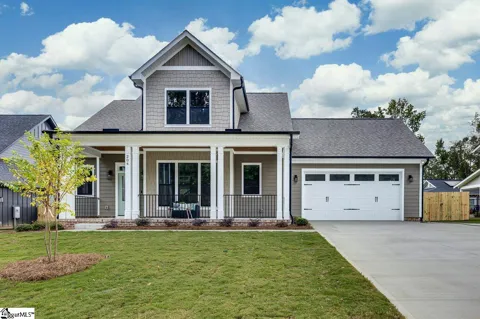 204 Forest Park Drive
