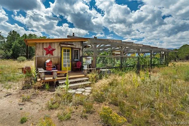 325 McMurtrie Road Westcliffe, CO 81252