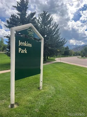 1009 Parkview Boulevard Colorado Springs, CO 80905