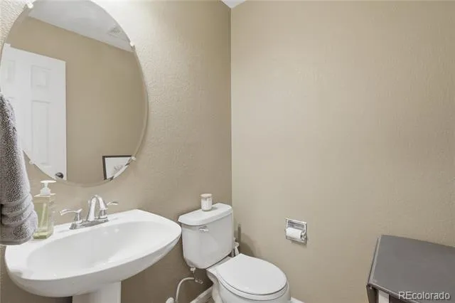 9177 Anasazi Indian Trail Highlands Ranch, CO 80129