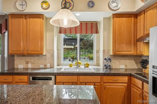 9937 Gwendelyn Place Highlands Ranch, CO 80129