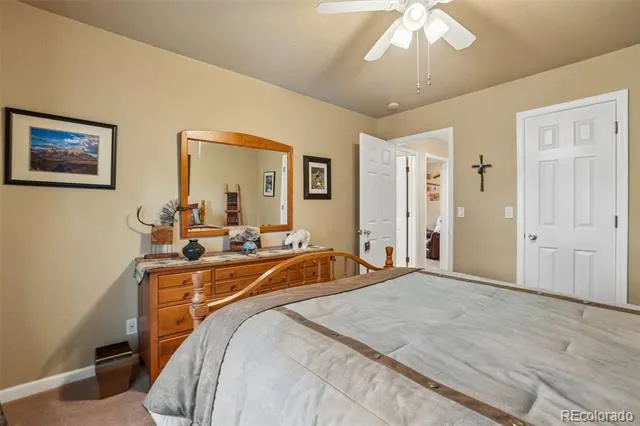 9937 Gwendelyn Place Highlands Ranch, CO 80129