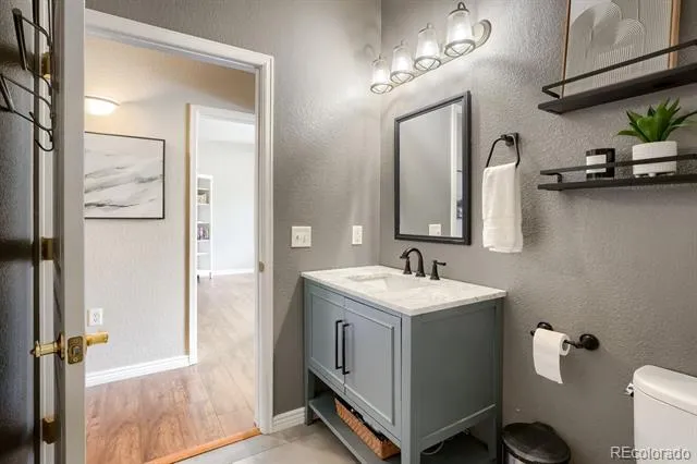 10473 W Hampden Avenue #101 Denver, CO 80227