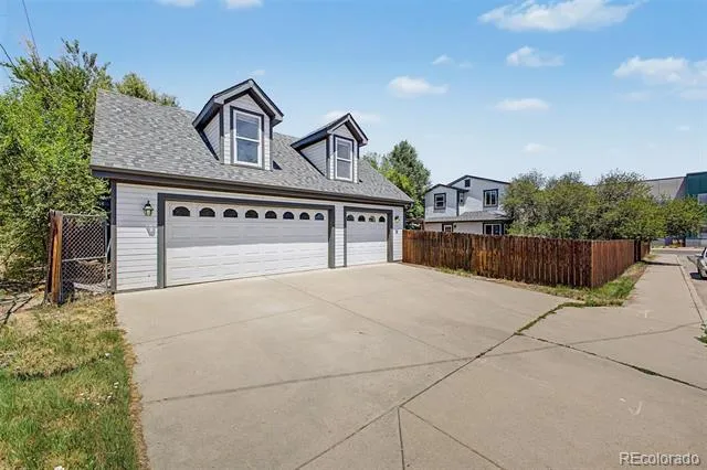 1805 Harlan Street Lakewood, CO 80214