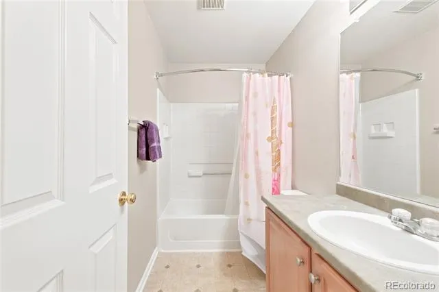 7466 S Norfolk Street Aurora, CO 80016