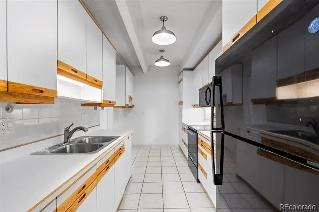 7877 E Mississippi Avenue #402 Denver, CO 80247