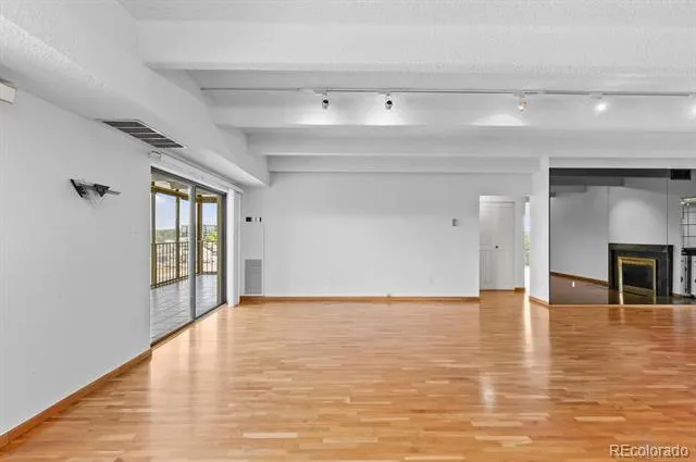 7877 E Mississippi Avenue #402 Denver, CO 80247