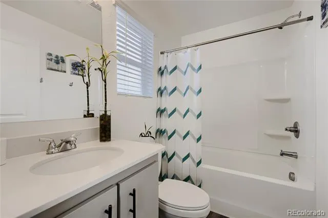 18288 E 49th Place Denver, CO 80249