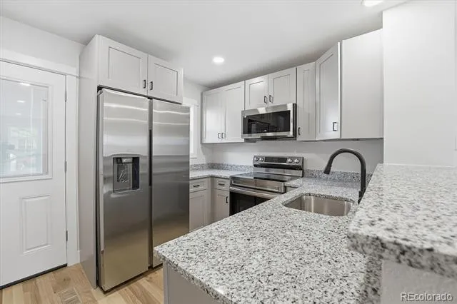 9800 W Cornell Place Lakewood, CO 80227