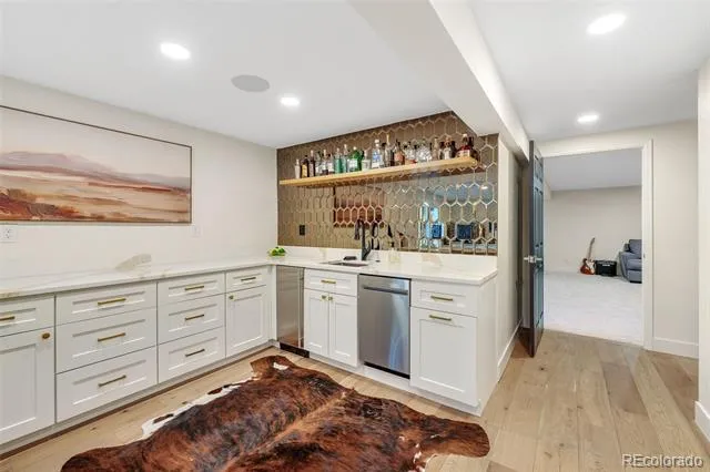 6691 W 10th Place Denver, CO 80214