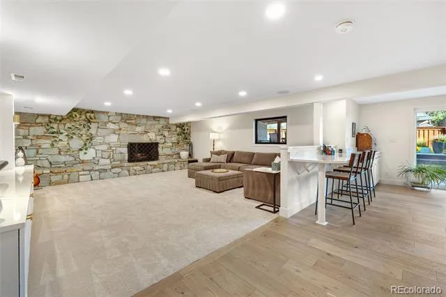 6691 W 10th Place Denver, CO 80214