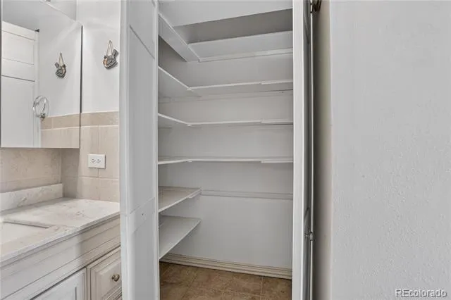 9180 E Center Avenue #6B Denver, CO 80247