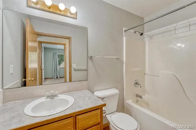 1112 Country Acres Court Johnstown, CO 80534